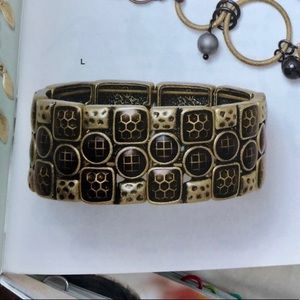 Lia Sophia Antique Gold Stretch Bracelet Hammered